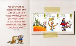 SGY3254a  Roald Dahl   in a child's world